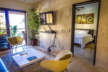 El Faro Oceanfront By Bric Hotel Playa del Carmen